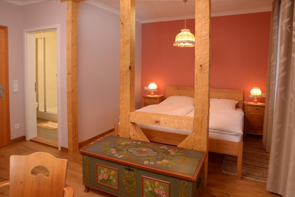 Landgasthof Haueis Marktleugast Номер фото