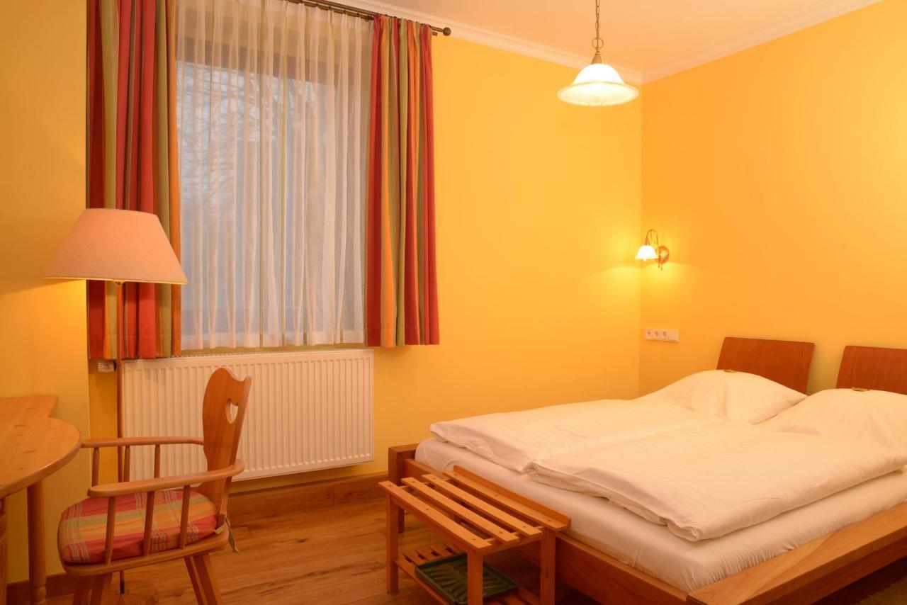 Landgasthof Haueis Marktleugast Экстерьер фото